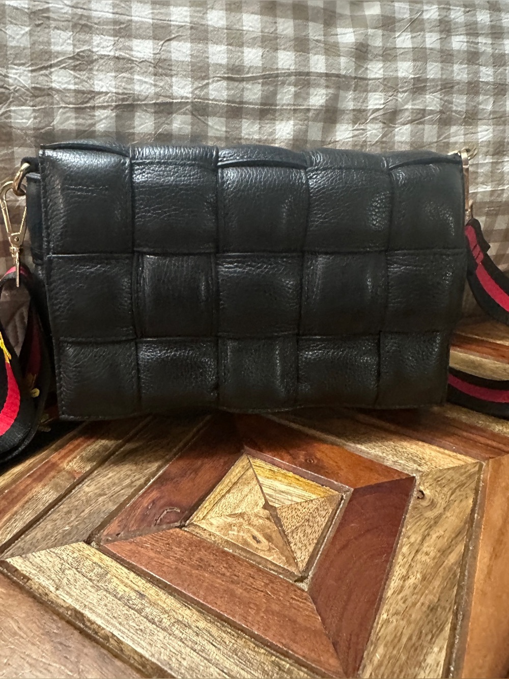 Chic Choro Ferretti Black Leather Crossbody with Red & Green Accent Strap